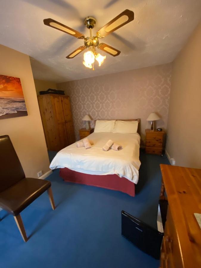 ホテル The Copley Arms ルー 部屋 写真