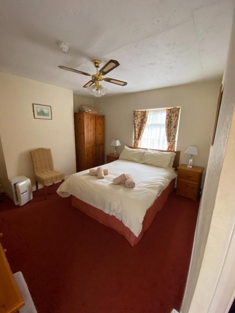 ホテル The Copley Arms ルー 部屋 写真